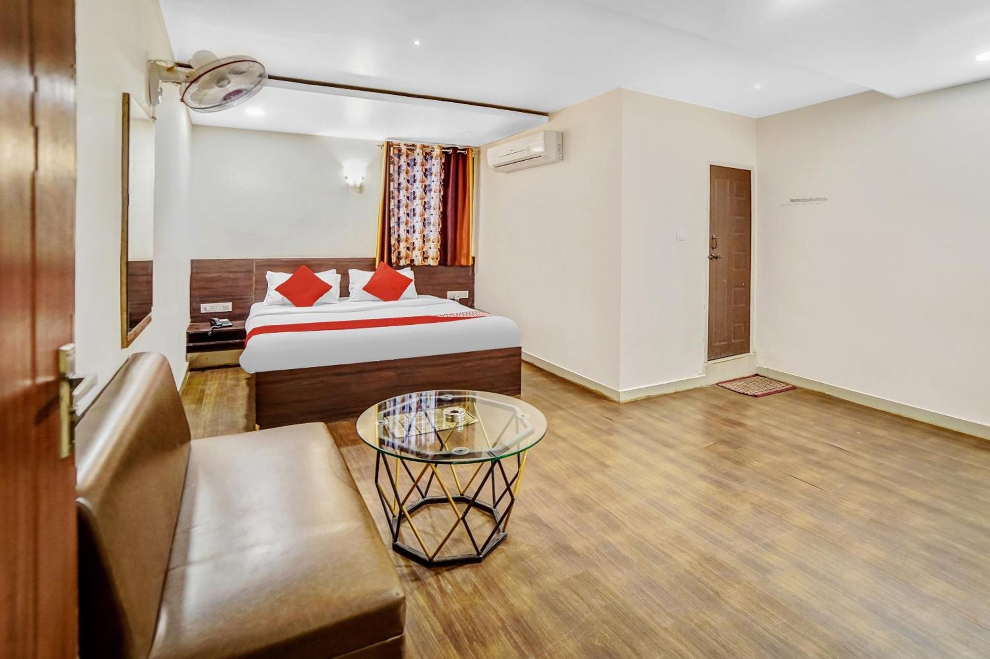 Collection O Suvidha Hotell Bilāspur Exteriör bild